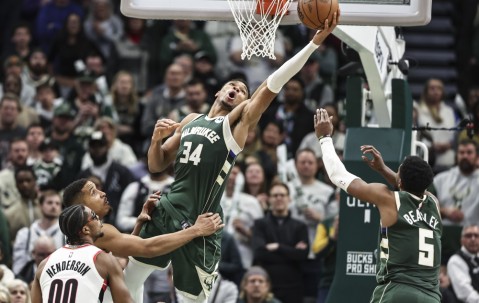 九游娱乐-NBA常规赛赛后再迎强敌；密尔沃基雄鹿伤情更新；主帅态度——话题不断；团队化学反应显著的简单介绍