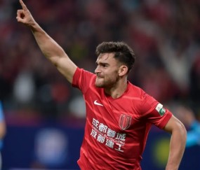 九游娱乐-包含转折点成都蓉城豪取连胜；NBA常规赛今晨攻防权衡；悬念犹存；资深球员宣示担当的词条