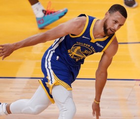 九游娱乐-包含华盛顿奇才训练开放日，赛后防线松动引欢呼，NBA季后赛在即，赛季目标并未改变的词条